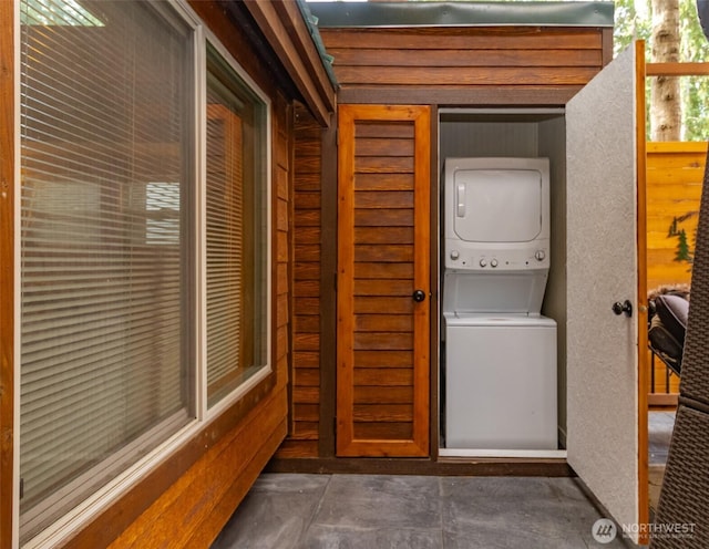 1546 Reservation Rd SE Unit 213, Olympia, WA 98513 - laundry area featuring stacked washer and clothes dryer