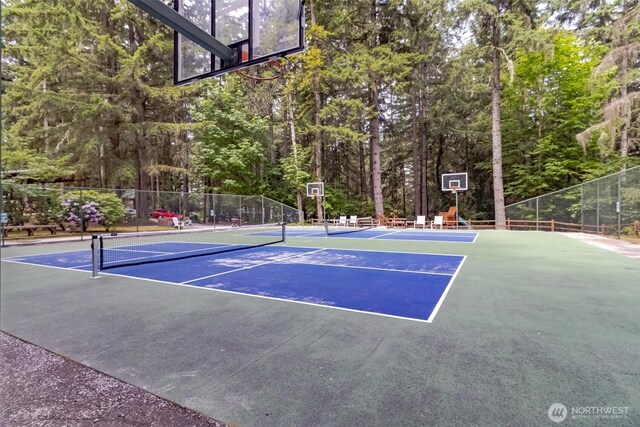 1546 Reservation Rd SE Unit 213, Olympia, WA 98513 - view of basketball court featuring community basketball court and a tennis court
