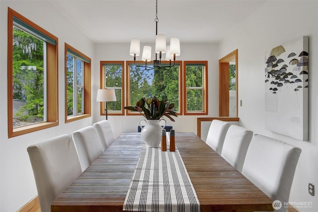 2433 E Valley St, Seattle, WA 98112 - dining space featuring a chandelier