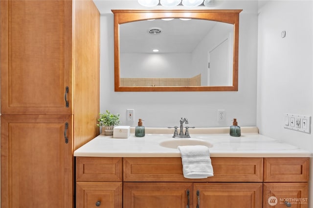 3914 N Gove St, Tacoma, WA 98407 - bathroom with vanity