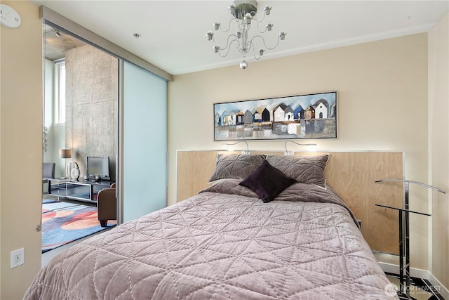 500 Mercer St Unit R325, Seattle, WA 98109 - bedroom with a chandelier
