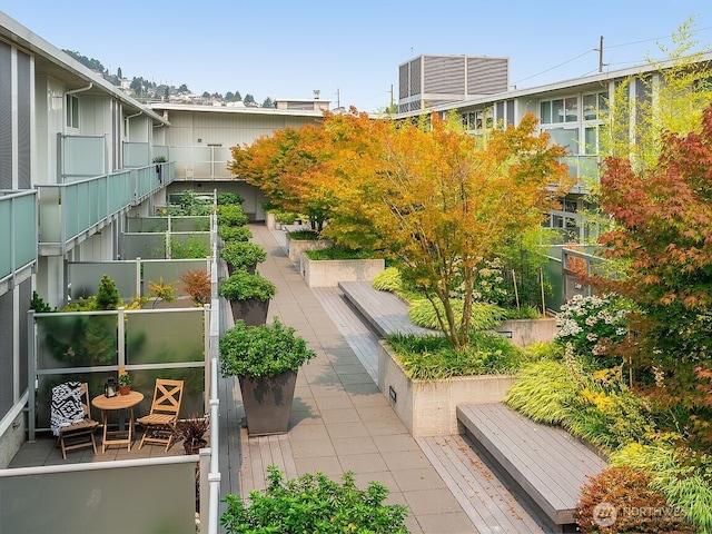 500 Mercer St Unit R325, Seattle, WA 98109 - view of home's community