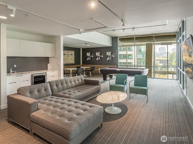 500 Mercer St Unit R325, Seattle, WA 98109 - building lobby with a sink and a wall of windows