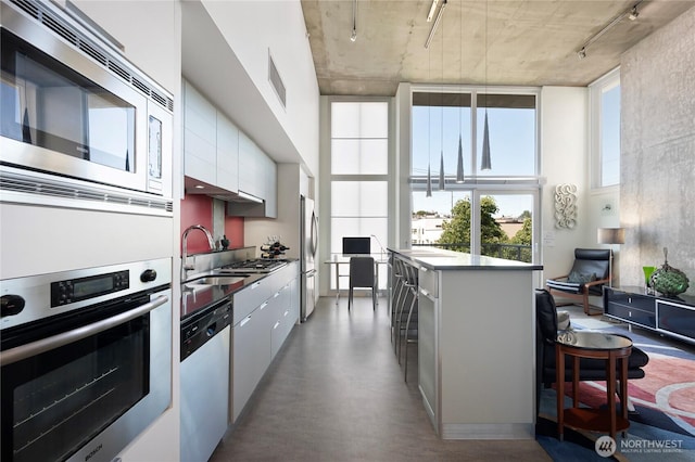 500 Mercer St Unit R325, Seattle, WA 98109 - photo 5