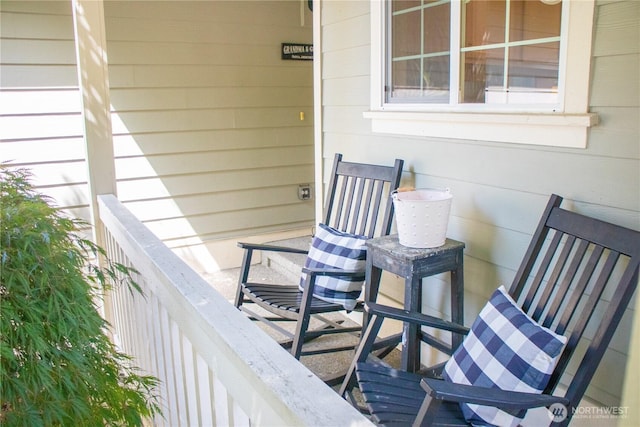 24320 226th Ave SE, Maple Valley, WA 98038 - view of balcony