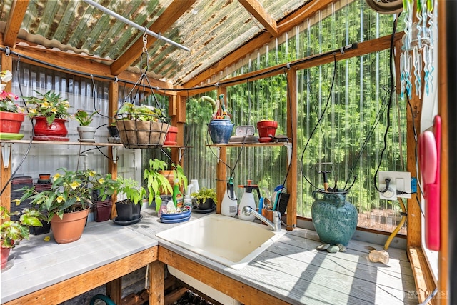 134 Robin Ln, Port Ludlow, WA 98365 - sunroom featuring vaulted ceiling and a sink