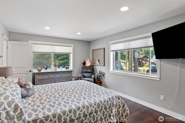 134 Robin Ln, Port Ludlow, WA 98365 - bedroom with dark wood-style floors and recessed lighting