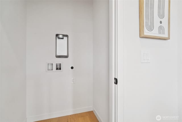 8227 Latona Ave NE, Seattle, WA 98115 - laundry room featuring washer hookup, hookup for an electric dryer, and light wood finished floors