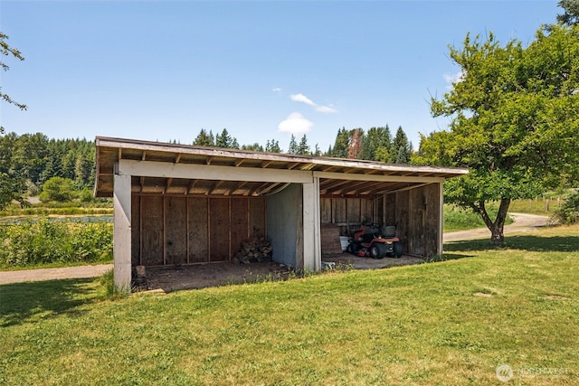 262 Falls Rd, Randle, WA 98377 - view of pole building featuring a yard