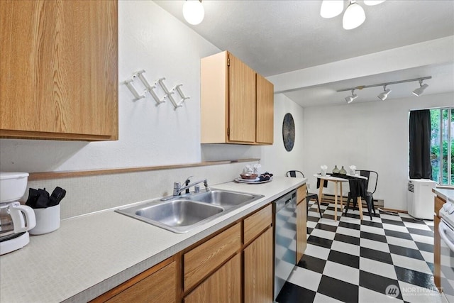 7634 Shilohwood Pl NW, Bremerton, WA 98311 - kitchen featuring dark floors, light countertops, dishwasher, and rail lighting