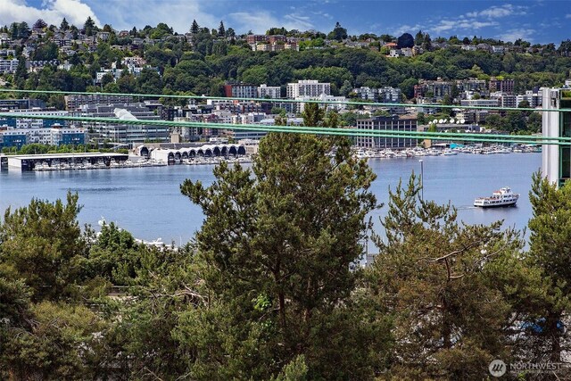 1028 Lakeview Blvd E Unit 10, Seattle, WA 98102
