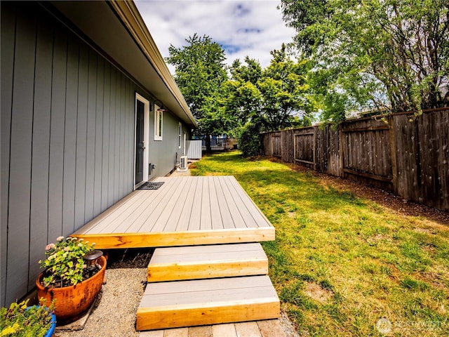 1804 SE 10th Ave, Olympia, WA 98501 - wooden deck with a fenced backyard