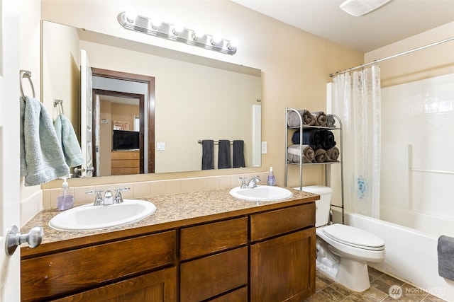815 6th Ave SW, Olympia, WA 98512 - bathroom with double vanity, shower / bath combo, and tile patterned flooring