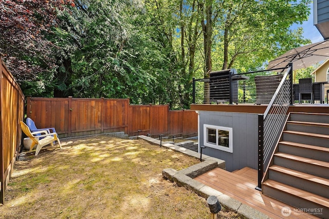 10113 SE 220th Pl, Kent, WA 98031 - fenced backyard featuring stairs