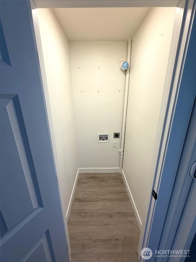 2521 Walnut St, Everett, WA 98201 - laundry room with electric dryer hookup, washer hookup, and wood finished floors