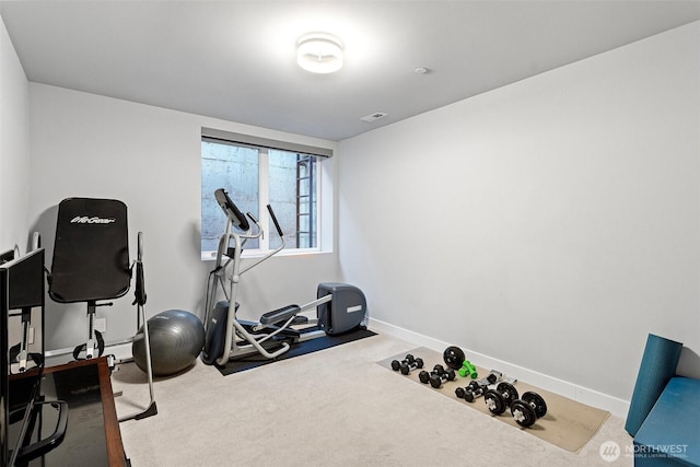 3108 92nd Ave NE, Clyde Hill, WA 98004 - workout area featuring baseboards and carpet