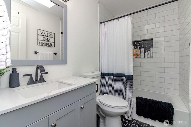 35459 25th Pl S, Federal Way, WA 98003 - full bathroom with vanity and shower / bath combo with shower curtain