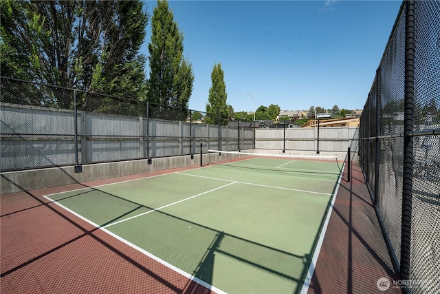 2452 NW Columbia Ave Unit 34, East Wenatchee, WA 98802 - view of tennis court with community basketball court