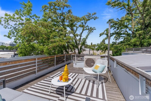 3642A Interlake Ave N, Seattle, WA 98103 - view of patio / terrace