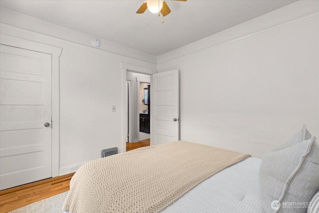 1305 N 6th St, Tacoma, WA 98403 - bedroom featuring light wood finished floors and a ceiling fan
