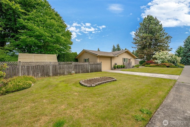 1021 Garden Dr, Lynden, WA 98264 - view of front of house with driveway and a garage