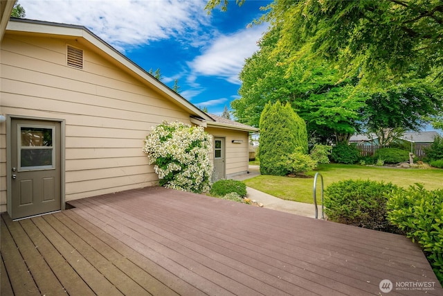 1021 Garden Dr, Lynden, WA 98264 - deck with a yard