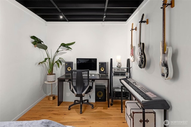 866 NE 96th St, Seattle, WA 98115 - home office featuring wood finished floors and baseboards