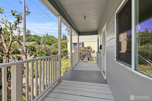 1211 Larch St, Raymond, WA 98577 - view of wooden porch