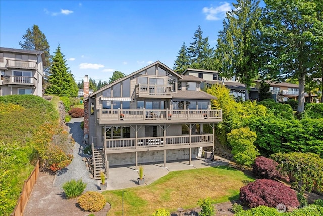 10300 64th Pl W, Mukilteo, WA 98275 - back of property featuring a deck
