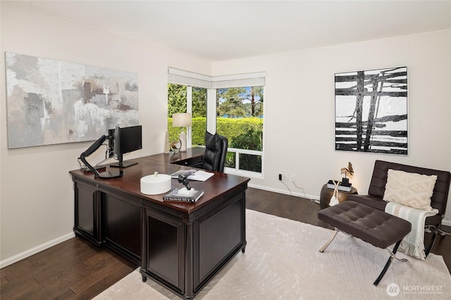 3089 W Lake Sammamish Pkwy NE, Redmond, WA 98052 - home office featuring wood finished floors and baseboards