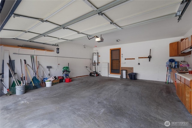 516 Emerald Ct SE, Rainier, WA 98576 - garage with a garage door opener