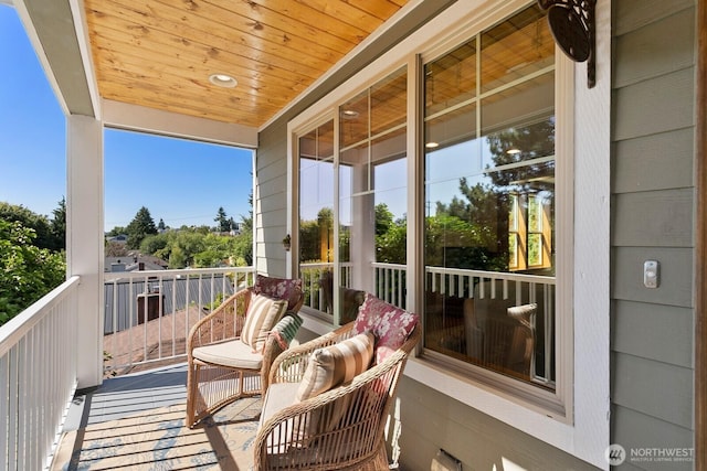 4415 40th Ave SW, Seattle, WA 98116 - view of balcony