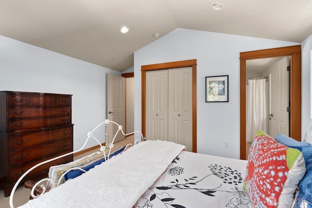 4415 40th Ave SW, Seattle, WA 98116 - bedroom featuring vaulted ceiling, a closet, and recessed lighting