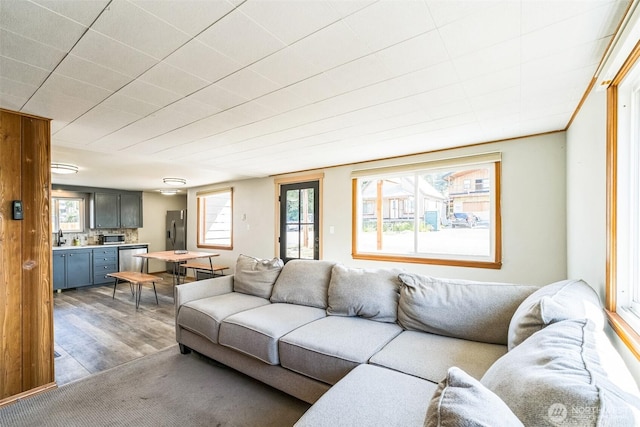 420 3rd St, Ronald, WA 98940 - living area with wood finished floors and healthy amount of natural light