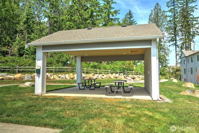 2014 101st Ave SE Unit 6, Lake Stevens, WA 98258 - surrounding community with a gazebo and a patio