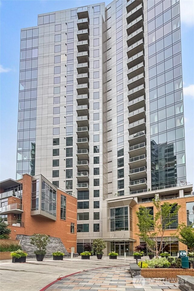10650 NE 9th Pl Unit 3208, Bellevue, WA 98004 - view of apartment building / complex