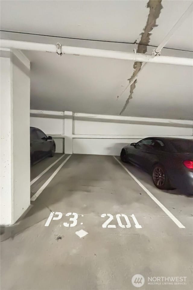 10650 NE 9th Pl Unit 3208, Bellevue, WA 98004 - view of parking garage