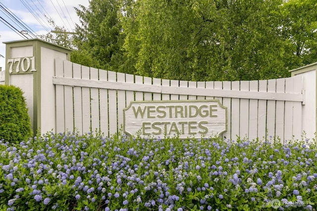 7701 Hardeson Dr Unit 107, Everett, WA 98203 - photo 2