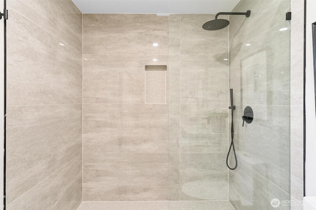 12804 NE 139th Ct, Kirkland, WA 98034 - bathroom with tiled shower