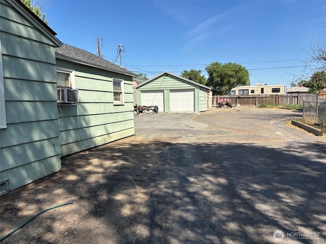 345 W Ridge Rd, Moses Lake, WA 98837 - view of detached garage