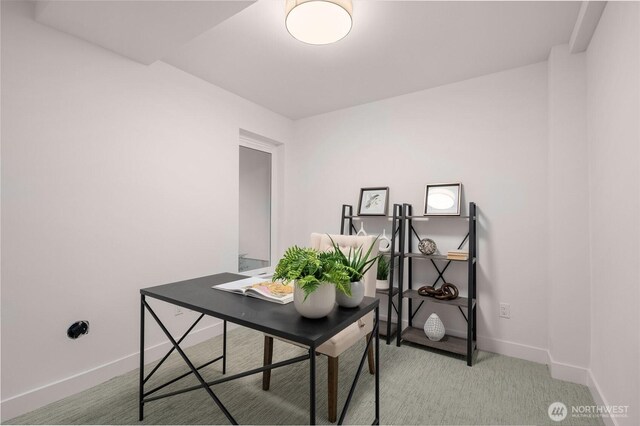 222B 10th Ave E, Seattle, WA 98102 - office space with baseboards and light carpet