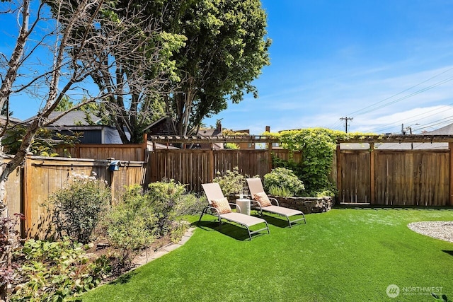 3112 NE 65th St, Seattle, WA 98115 - view of fenced backyard