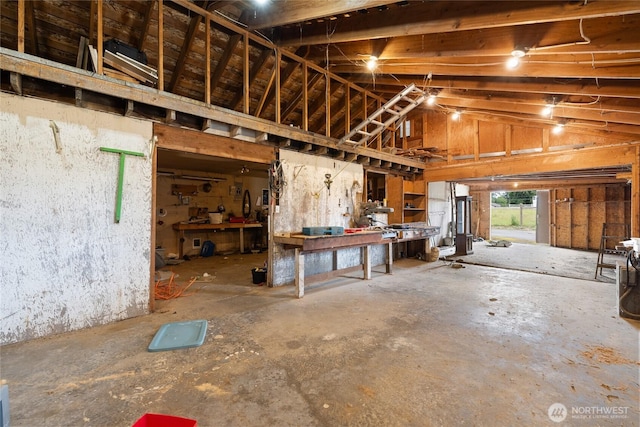 2220 91st St E, Tacoma, WA 98445 - garage with a workshop area