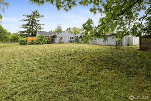2220 91st St E, Tacoma, WA 98445 - view of yard