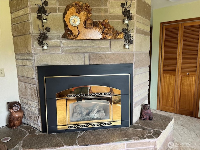 158 Skaggs Rd, Morton, WA 98356 - detailed view of a fireplace and carpet