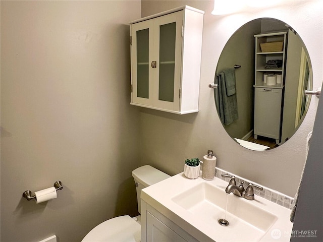 91 N Chandler Ct Unit D, Port Ludlow, WA 98365 - bathroom featuring toilet and vanity