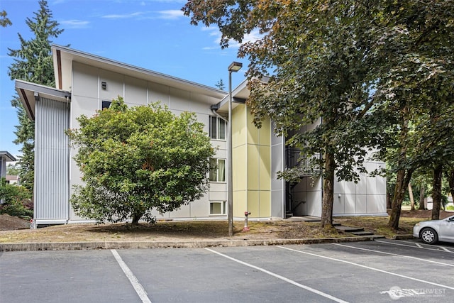 14760 NE 31st St Unit A307, Bellevue, WA 98007 - view of property with uncovered parking