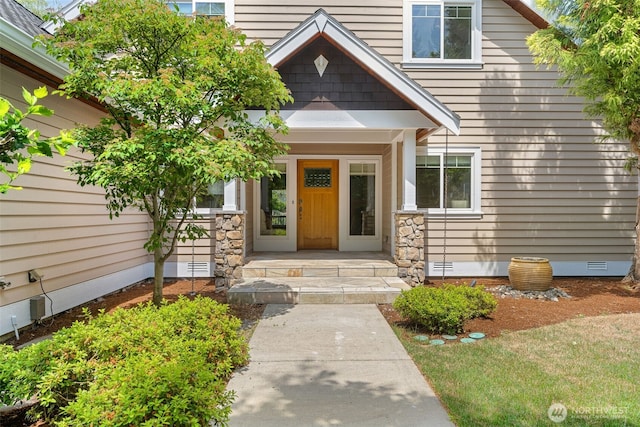 11028 E Riverside Dr, Bothell, WA 98011 - entrance to property featuring crawl space and a porch
