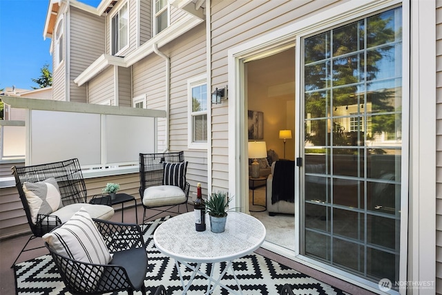 1900 132nd Ave SE Unit I-23, Bellevue, WA 98005 - view of patio