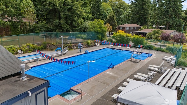 2012 SE 18th Ct, Renton, WA 98055 - view of community pool